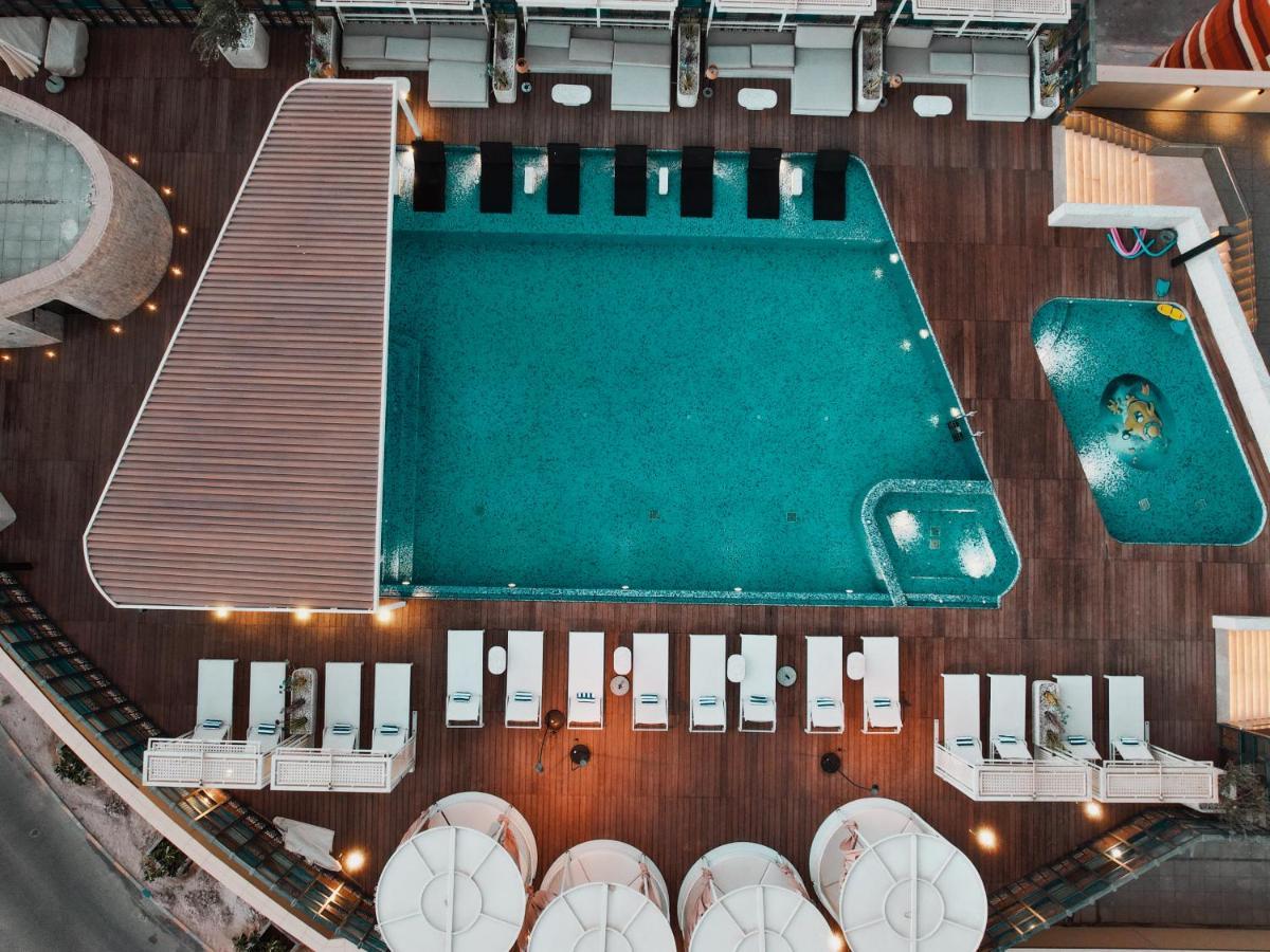 The House Hotel Ал Кхиран Екстериор снимка
